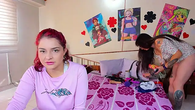Snapshot of jeyloveebony chatting on January 21, 1:32 pm jeyloveebony online show from January 21, 1:32 pm
