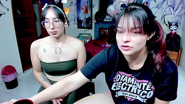 Snapshot of jeyloveebony chatting on October 17, 1:35 pm jeyloveebony online show from October 17, 1:35 pm