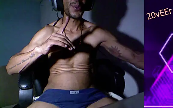 20vEEr online show from March 15, 4:46 am