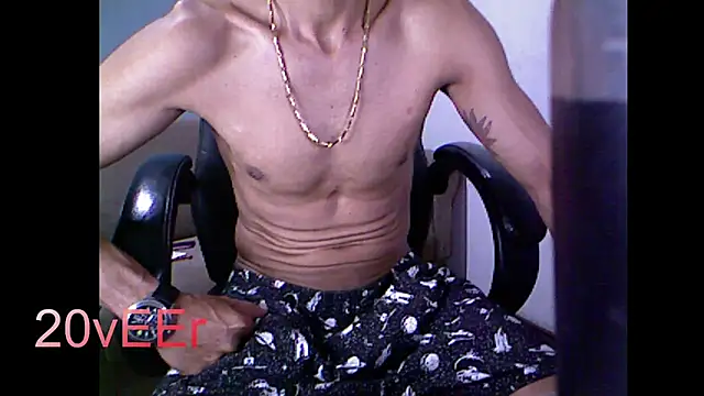 20vEEr online show from October 3, 8:50 pm