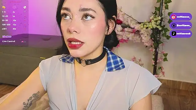 Snapshot of Soffimoon_ chatting on October 11, 2:33 am Soffimoon online show from October 11, 2:33 am