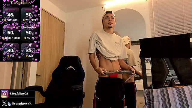 soyander03  online show from March 28, 8:03 am