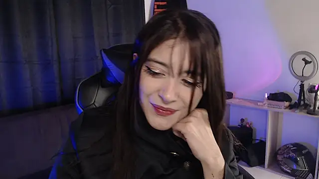 liz-beths online show from November 30, 12:47 am