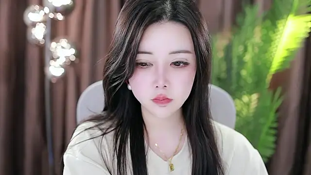 Qiaoqiao  online show from January 23, 1:24 pm