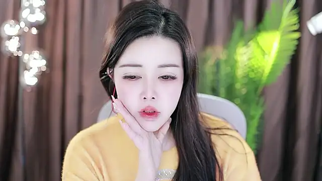 Qiaoqiao  online show from January 31, 7:50 am