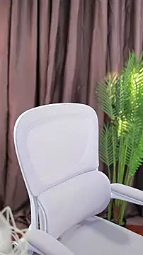 Qiaoqiao  online show from February 4, 1:38 pm