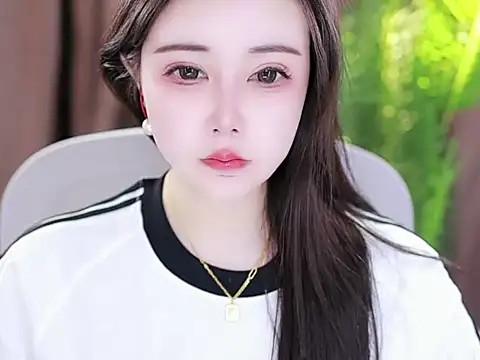 Qiaoqiao  online show from February 7, 7:07 am