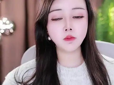 Qiaoqiao  online show from February 13, 8:59 am