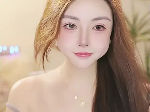 Qiaoqiao  online show from May 26, 4:03 pm