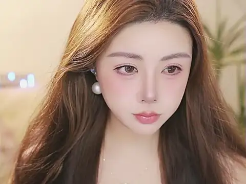 Qiaoqiao  online show from June 1, 3:58 pm