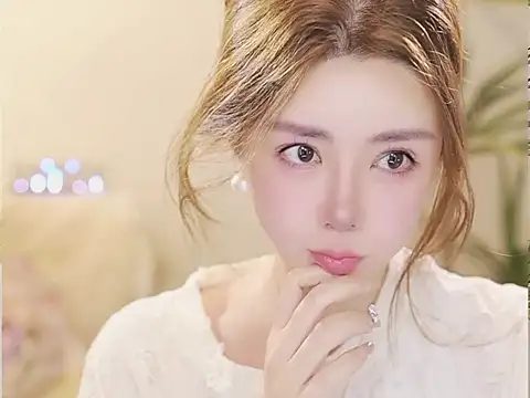 Qiaoqiao  online show from June 21, 5:26 pm
