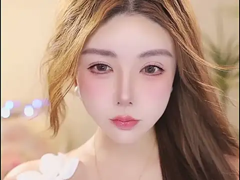 Qiaoqiao  online show from July 29, 4:27 pm