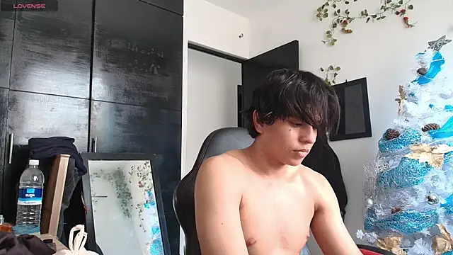 Haruto2001 online show from December 15, 7:53 pm