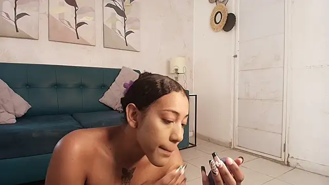 flavia cruz online show from January 7, 7:05 pm