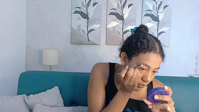 flavia cruz online show from April 15, 12:23 pm