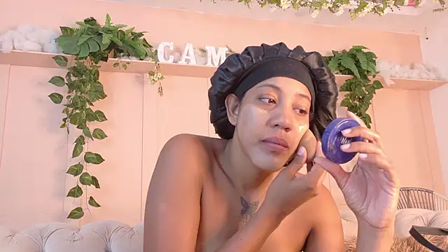 Snapshot of flavia_cruz chatting on July 20, 12:29 pm flavia cruz online show from July 20, 12:29 pm