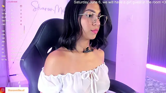 Snapshot of sharonmiller_2_ chatting on June 5, 9:42 pm sharonmiller 2 online show from June 5, 9:42 pm
