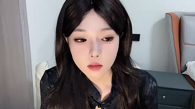 Snapshot of Q-ing chatting on February 15, 4:56 pm Q-ing online show from February 15, 4:56 pm