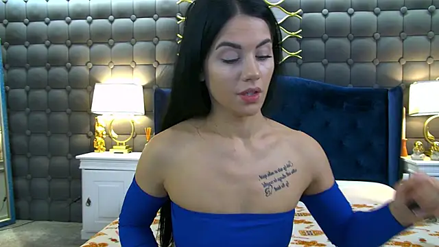 LeyaCass online show from December 2, 5:24 am