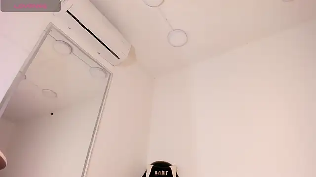 vera candella online show from November 6, 11:55 am