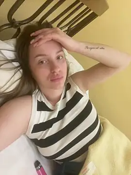 EdnaBradley online show from February 13, 11:56 pm