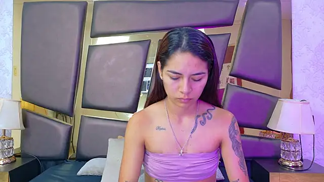 NicoleEsposito online show from November 10, 1:10 pm