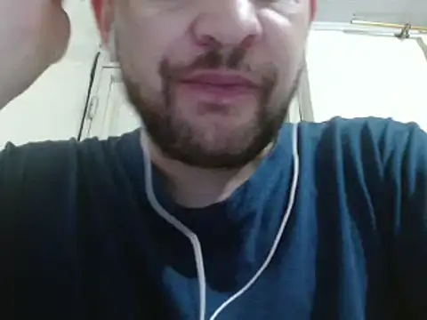 camiloking1720 online show from December 13, 2:43 am