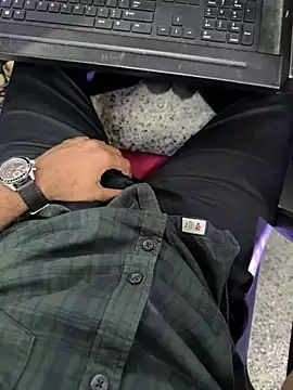 Snapshot of hardfukr0088 chatting on December 24, 10:33 am hardfukr0088 online show from December 24, 10:33 am