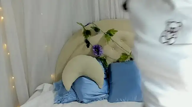 brithany rousee online show from January 10, 12:04 pm