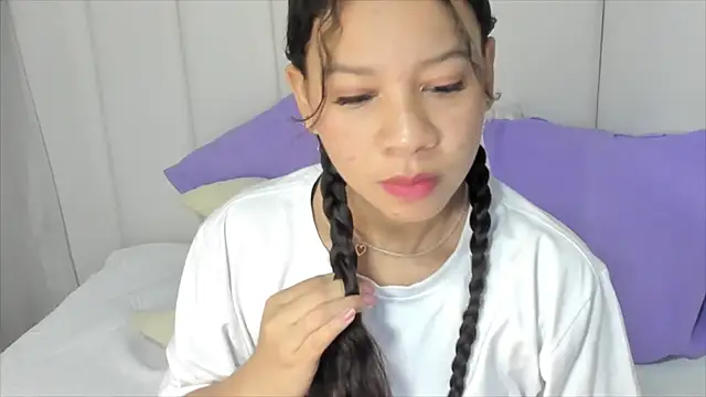 brithany rousee online show from February 6, 7:18 pm