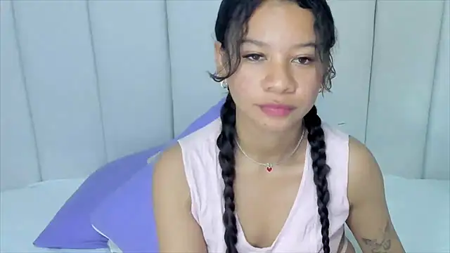 brithany rousee online show from February 13, 10:11 pm