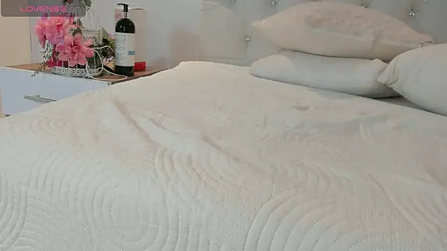 brithany rousee online show from October 25, 2:13 pm