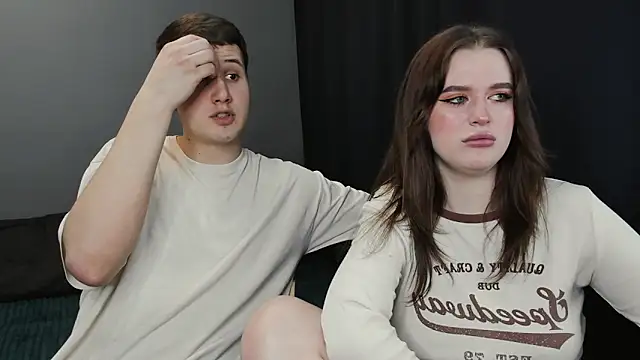 Snapshot of Pinku_kitsune chatting on March 5, 11:06 am Pinku kitsune online show from March 5, 11:06 am