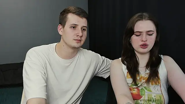 Snapshot of Pinku_kitsune chatting on March 9, 5:28 pm Pinku kitsune online show from March 9, 5:28 pm