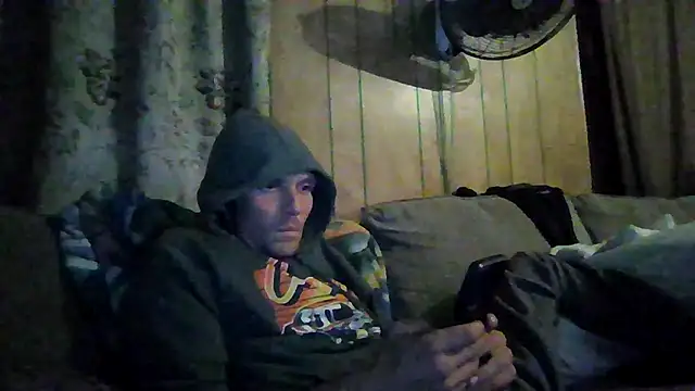 Snapshot of luke_thighwalker2469 chatting on December 16, 7:48 am luke thighwalker2469 online show from December 16, 7:48 am