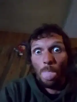 Snapshot of luke_thighwalker2469 chatting on January 2, 2:11 am luke thighwalker2469 online show from January 2, 2:11 am