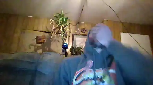 Snapshot of luke_thighwalker2469 chatting on January 9, 7:42 am luke thighwalker2469 online show from January 9, 7:42 am