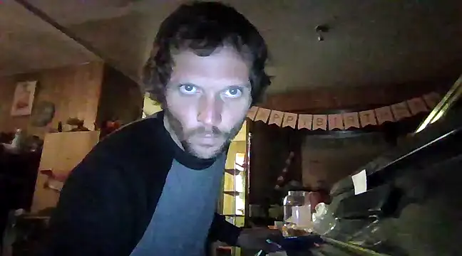 Snapshot of luke_thighwalker2469 chatting on January 10, 4:12 am luke thighwalker2469 online show from January 10, 4:12 am