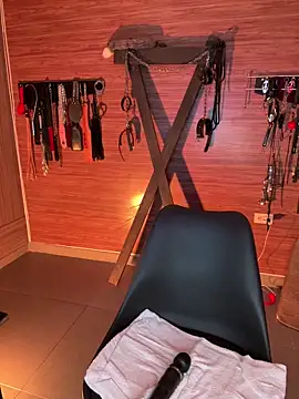 yey bdsm online show from April 11, 4:22 pm