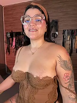 yey bdsm online show from May 24, 3:50 pm