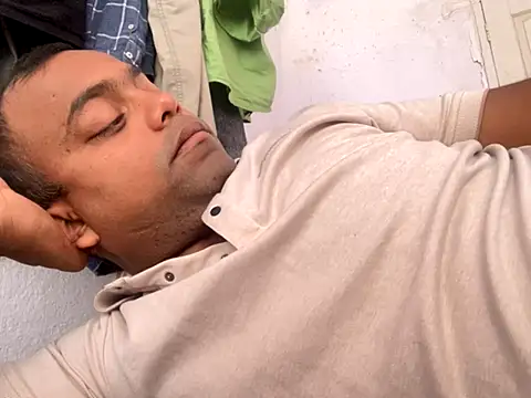 princeraj42 online show from November 5, 8:47 am