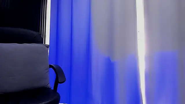 BambiiQueen online show from December 27, 7:14 pm