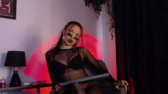 BambiiQueen online show from May 21, 2:24 pm