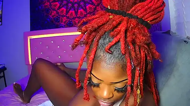 Snapshot of Tatithegoddess chatting on January 15, 5:01 am Tatithegoddess online show from January 15, 5:01 am