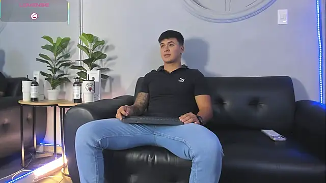 Cristopher strong online show from June 2, 1:35 pm