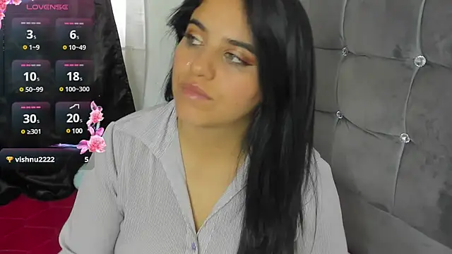 Snapshot of alyssa_magiic chatting on March 3, 9:15 pm alyssa magiic online show from March 3, 9:15 pm