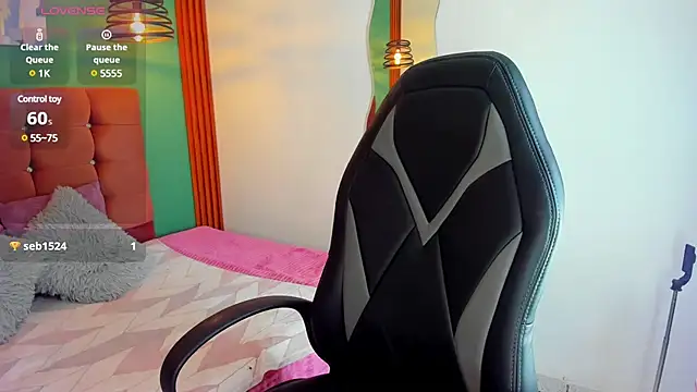 Snapshot of IamAlana_ chatting on February 11, 6:08 am IamAlana online show from February 11, 6:08 am