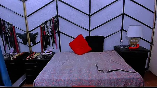 AlanaLuck online show from January 24, 6:56 pm