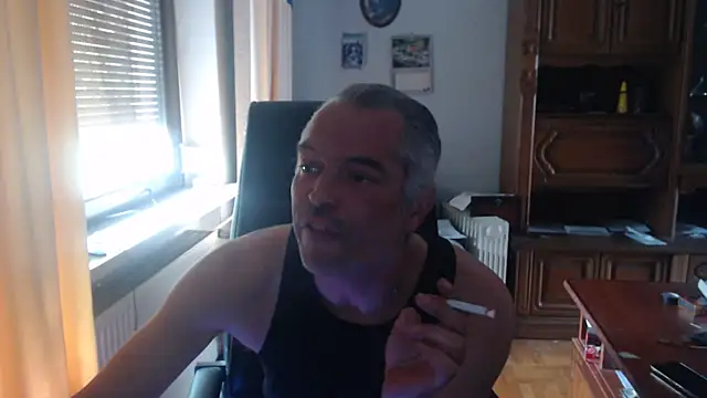 JohnnyD80 online show from June 15, 1:35 pm