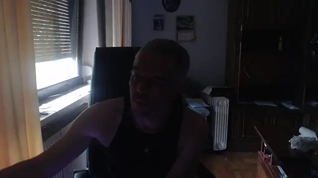 JohnnyD80 online show from June 17, 5:58 pm
